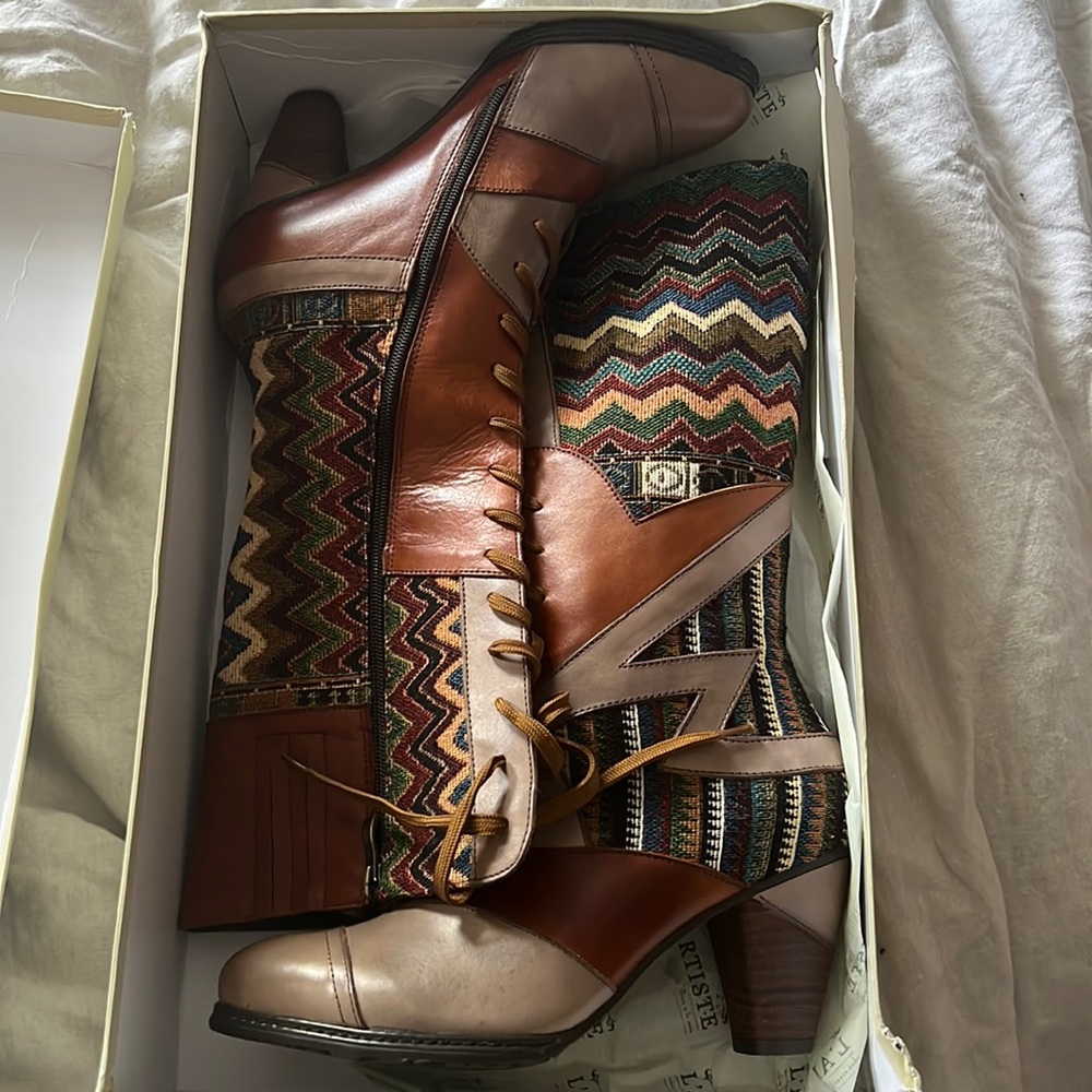 Spring Step L’Artiste lace up boots